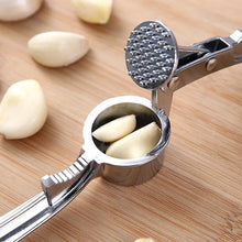 Stainless Steel Garlic Press & Ginger Crusher – Handheld Multifunction Kitchen Tool